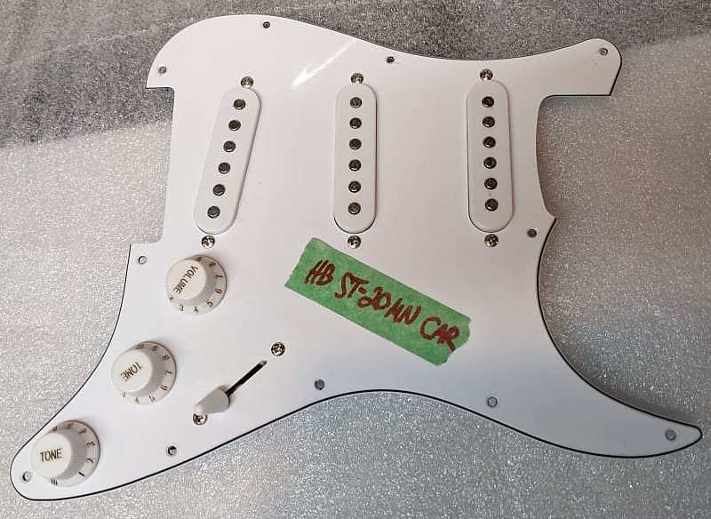 SOLDERLESS INSTALL Prewired SSS 11Hole 3Ply W/B/W Reverb