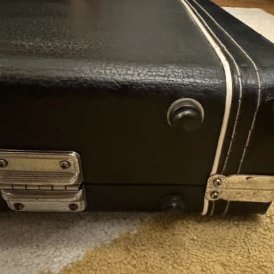 Aria Pro 2 Mockingbird vintage case with red interior 1982 - Black image 13