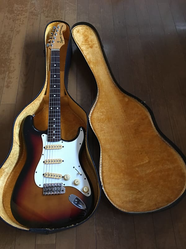 Squier SST-30 