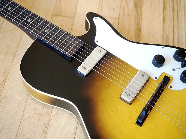 1960 Silvertone Stratotone Mars Model 1421 Vintage Guitar by