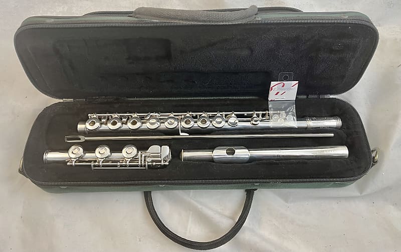 Gemeinhardt M3SB open hole flute Reverb