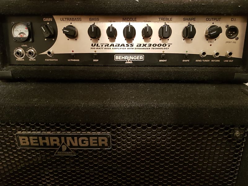 Behringer Ultrabass BX3000T Bass Head + 2x 1x15 Cabs With