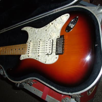 Fender US Lone Star Stratocaster with Maple Fretboard - 2000 - 3-Color Sunburst image 10
