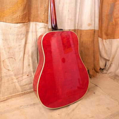 Gibson  Dove 1967 - Sunburst image 9