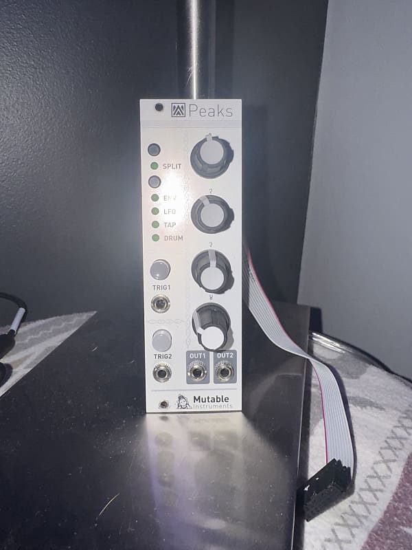 Mutable Instruments Peaks