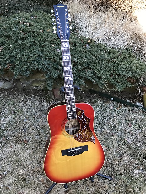 Conqueror hummingbird acoustic deals guitar
