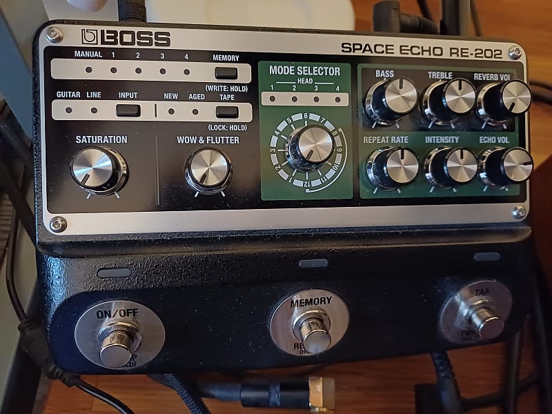 Boss RE-202 Space Echo