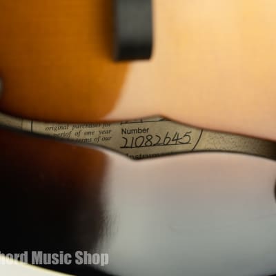 Kentucky KM-250 Deluxe A-Model Mandolin Vintage Sunburst (SN: 21082645) image 13