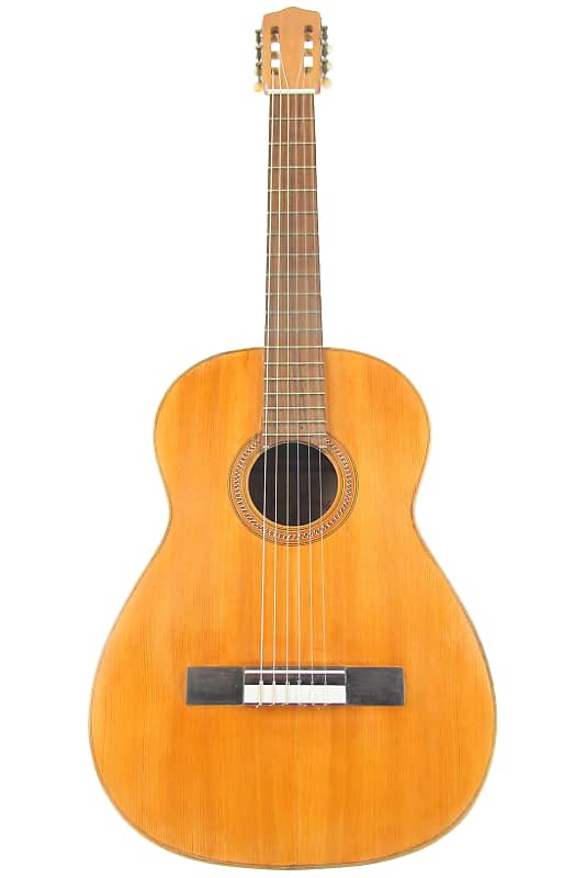 Ricardo Sanchis Nacher ~1950  spruce/mahogany - lightweight classical guitar with surprising sound + check video! image 1