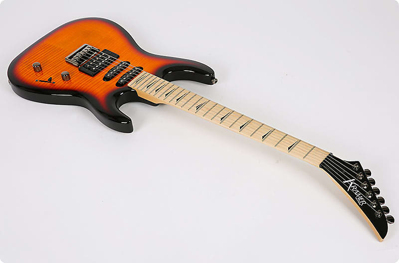 Kramer Striker 211 Super Strat SSH Hardtail Fireburst Flame