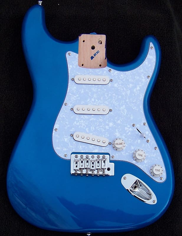 Loaded Cobra Blue Solid Mahogany Strat Body + Srv Pickups + 