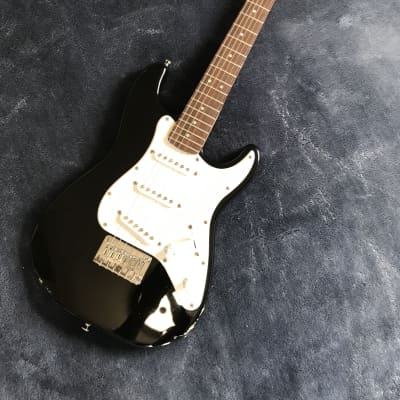 2019 Squier Mini Stratocaster V2 Black, with Rosewood Fretboard image 1