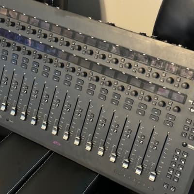 Avid S3 16-Fader Pro Tools Control Surface 2010s - Black image 5