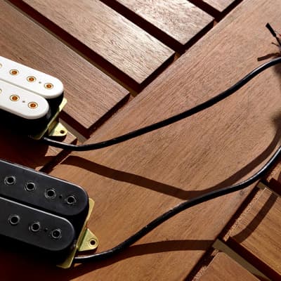 A whole bunch of Pickups - DiMarzio BareKnuckle, Seymour Duncan, Bill Lawrence Wilde Pickups for Fender Strat, Tele & Gibson or Epiphone Les Paul Singlecoils and Humbuckers image 3