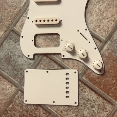 Warmoth HSS strat pickguards and knobs etc image 4
