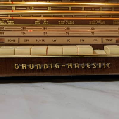 Vintage Grundig Majestic 3160 FM/MPX/AM/Shortwave/UHF Radio MCM Style And Incredible Sound! 1960 image 6