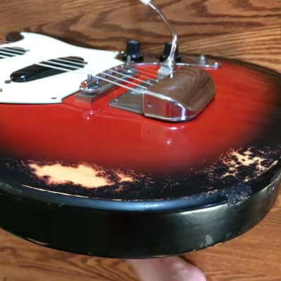 Vintage 1970s Memphis Mustang Electric Guitar Sunburst Mojo Sunburst Japan Fender image 14