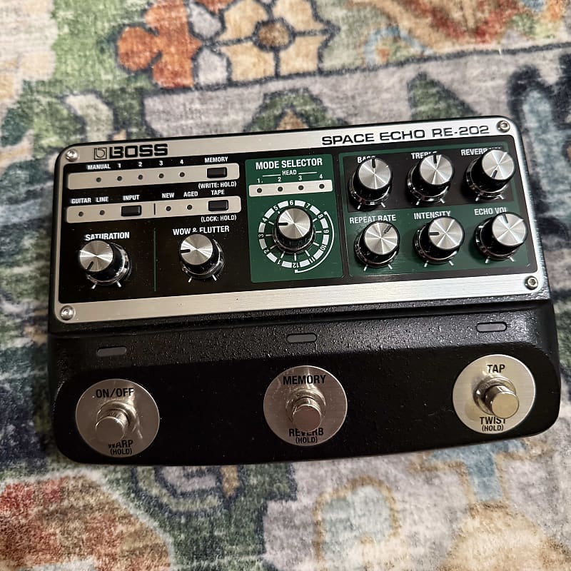 Boss RE-202 Space Echo