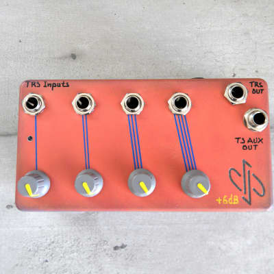 dpFX Pedals - 4 input Stereo Effects Mixer, with TRS and TS AUX (sum) output image 3