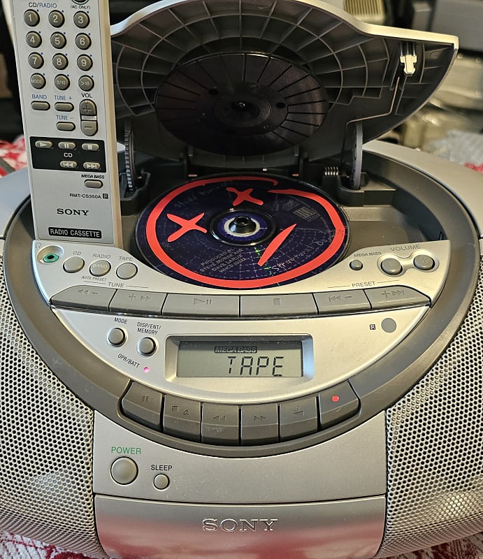 Sony CFDS350 CD RADIO CASSETTE RECORDER Digital Tunner Reverb