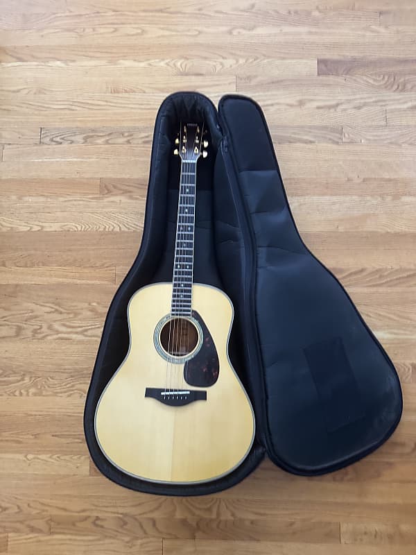 Yamaha LL16M Jumbo Acoustic Guitar Natural | Reverb