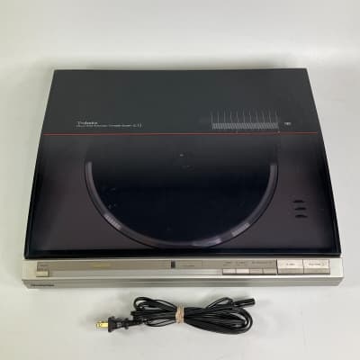 Technics outlet SL-QL1 Direct Drive Turntable READ