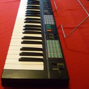 Yamaha PSR-12 49 KEY Keyboard Synthesizer with Power Cord image 4