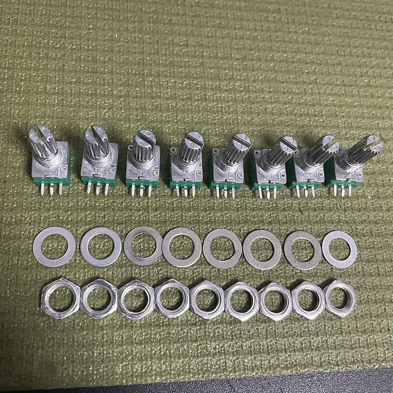 8 x Potentiometers B100k Linear Knurled Shaft Rotary Seal Reverb