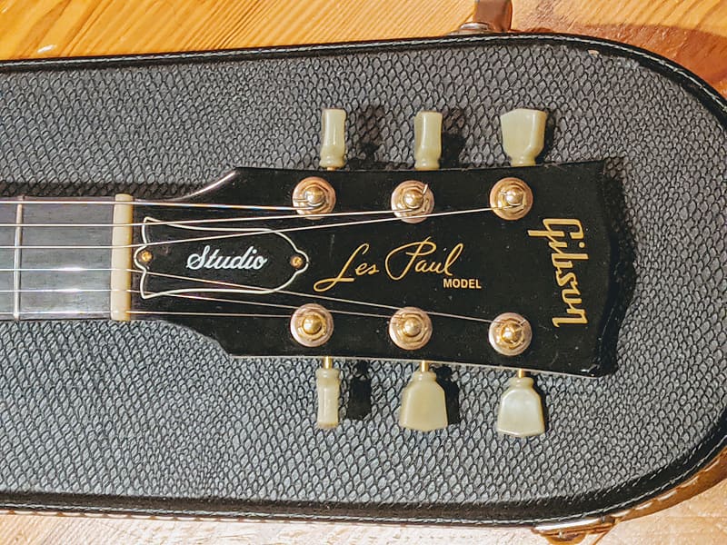 値下げ！EMG 81/85搭載 Gibson LesPaul モデル LPJ Gibson Les Paul Studio Electric Guitar with EMGs Satin Ebony