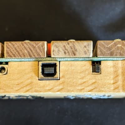 Shbobo SHNTH 2019 - natural wood image 5