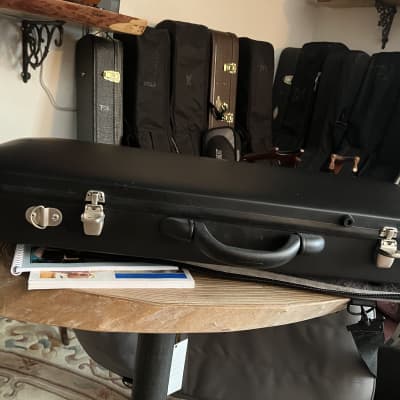 Northfield Airloom Deluxe Mandolin case and cover 2018 - Black image 1