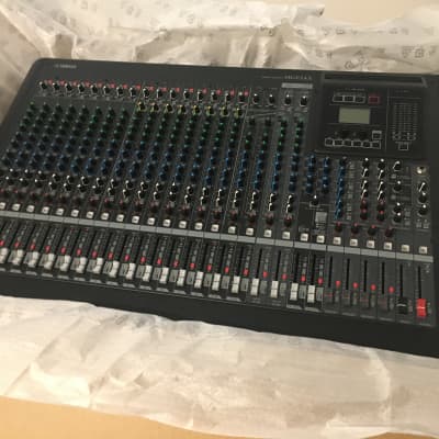 Soundtracs Solo Mixing Console 24-8-2 | Reverb