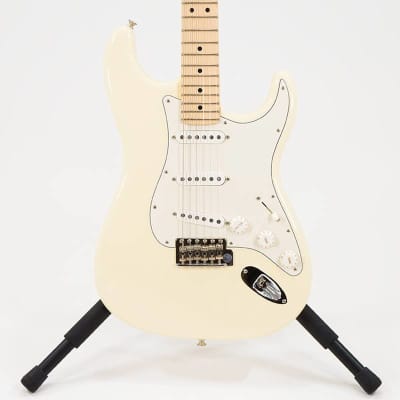 Fender American Special Stratocaster - Olympic White with Maple Fingerboard with Roadrunner Case for sale