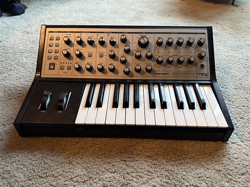 Moog Sub Phatty Analog Synthesizer | Reverb