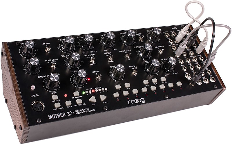 Moog Mother-32 - Semi-Modular Synthesizer - b-stock