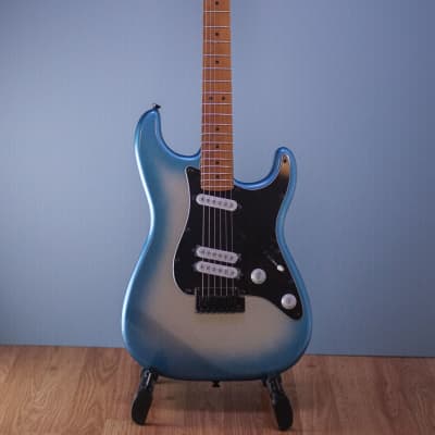 Squier Contemporary Stratocaster Special Roasted Maple Sky Burst image 8