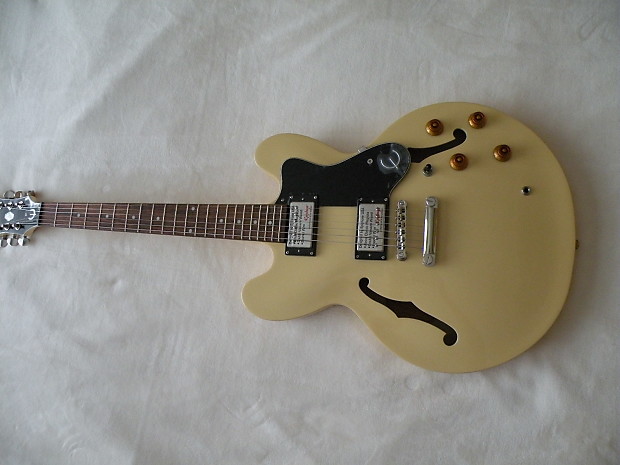 Epiphone Dot Custom Shop Limited Edition Cream - Brand New - Old Stock