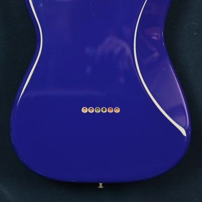 Fender Custom Shop Robert Cray Signature Stratocaster from 2006 in Violet with original hardcase image 8