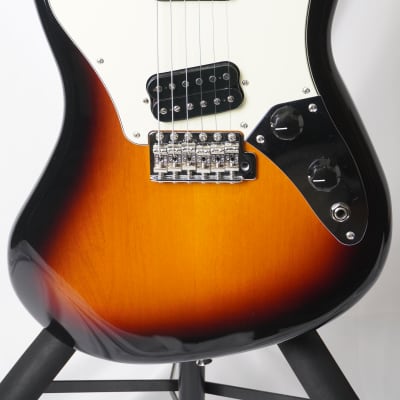 ギター Fender Limited Run Super-Sonic 3TS MOD Rare color Fender Limited Run Super-Sonic 3-Color Sunburst