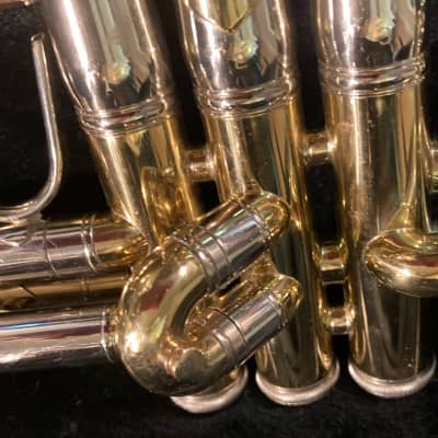 Bach TR500 Student Model Bb Trumpet 2010s Clear-Lacquered Brass image 4