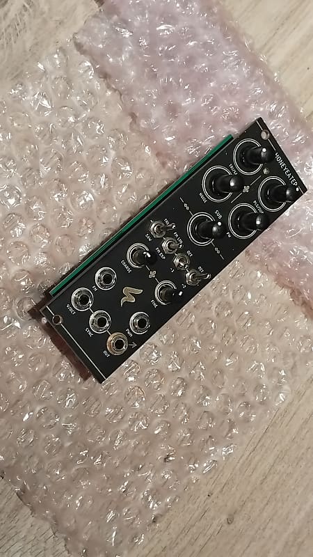 ST Modular Honeyeater