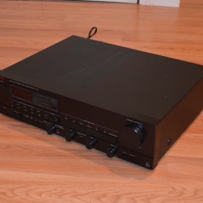 Luxman R-114 Stereo Receiver image 10