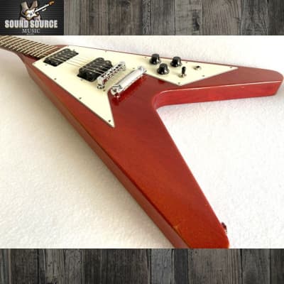 Gibson USA Flying V Faded, Worn Cherry, 2004, Hard Case image 10