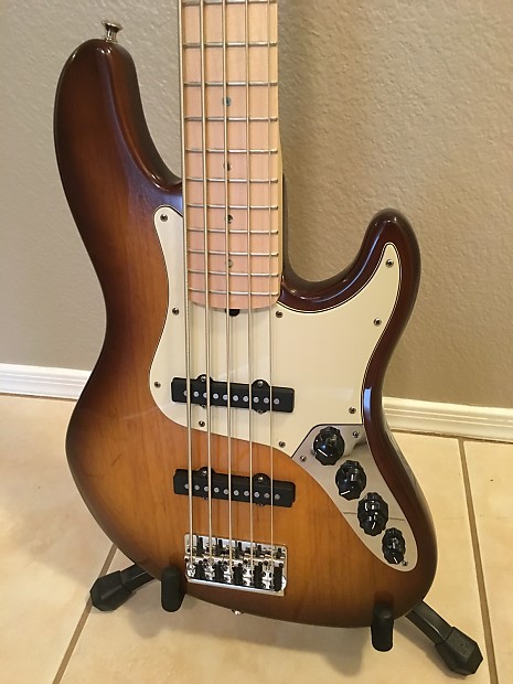 Used fender american deluxe 5 deals string jazz bass for sale