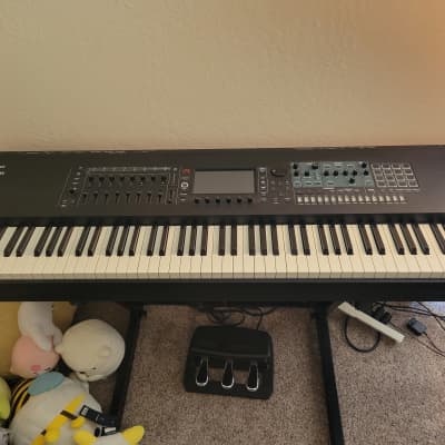 [Stand+Pedal] Roland Fantom 8 88-Key Workstation Keyboard 2019 - Present - Black
