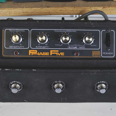 Roland AP-5 Phase Five | Reverb
