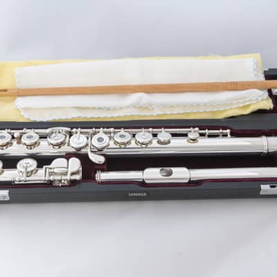 Yamaha YFL-674 Professional Flute *All Silver *Open-hole