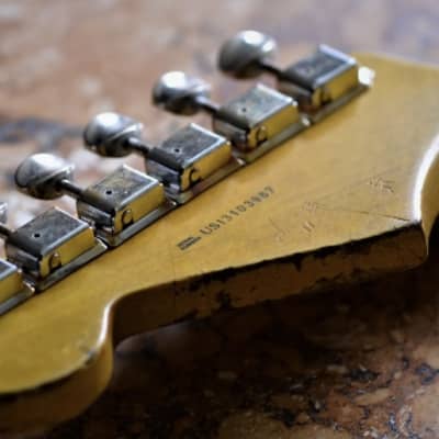 Fender Stratocaster Mid 2000s - Heavy Relic - Green Sparkle image 16