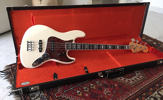 Fender jazz hot sale bass 70's reissue