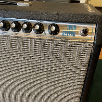 Fender Twin Reverb 2-Channel 135-Watt 2x12